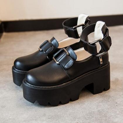 Cleated Platform Shoes with Velcro ..