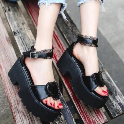 Ulass Lolita Black Lacy Heart Platform Sandals
