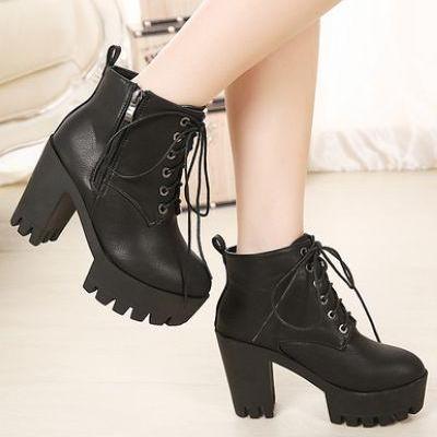 Ulass Street Style Black Chunky Heel Boots St-079