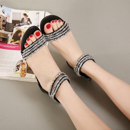 Ulass Diamond Design Boho Flat Fashion Sandals..