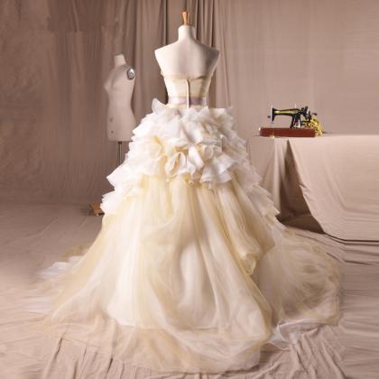 Strapless Princess Pretty Bridal Wedding Dress..