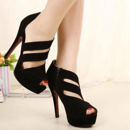 Ulass Stylish Handmade Black Straps High Heel..