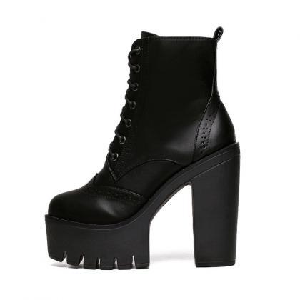 Ulass Black Square Heels Platform Boots Ankle..