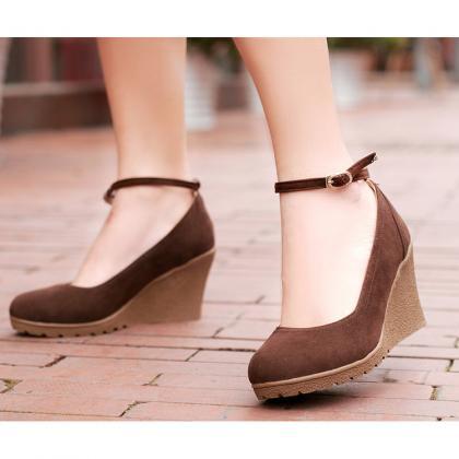 Ulass Upper Material: Suede Lining Material: Cloth..