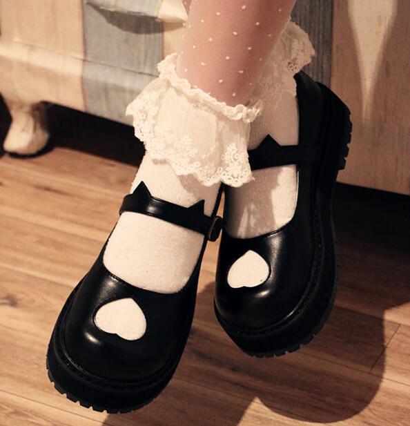 Ulass Black/White Lolita Heart Hollow Platform Shoes