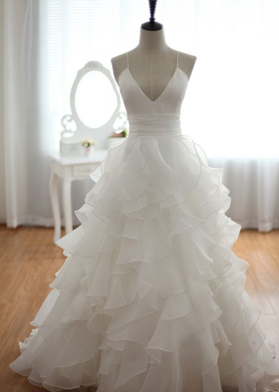 Ulass 2016 Wedding Dress A-line Wedding Dress Wedding Dress Spaghetti Straps Wedding Dress Backless Wedding Dress Sexy Wedding Dress Bridal