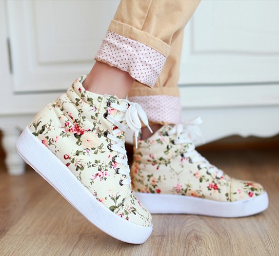 Ulass Beige/black Color Awesome Floral Canvas Boots Sneakers Shoes