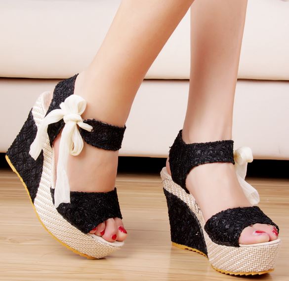 Ulass Black Beige And Silver Ankle Strap Lace Ribbon Platform Wedges Sandals