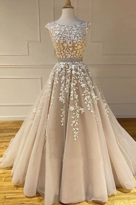 A-Line Modest Tulle Appliques Chic Scoop Cap Sleeves Long Prom Dress