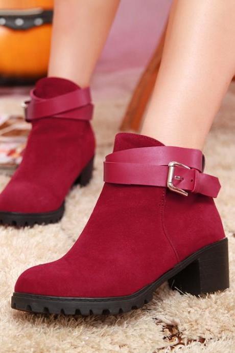 Ulass Chunky Heel Buckle Design Red Ankle Boots