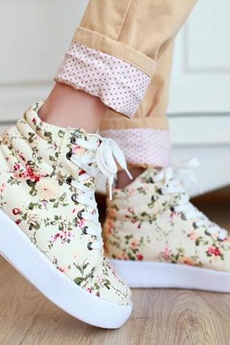 Ulass Beige/Black Color Awesome Floral Canvas Boots Sneakers Shoes