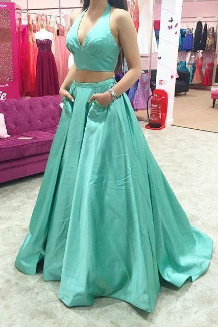 Ulass Charming Black Two Pieces Prom Dress,high Neck Prom Dress,two Pieces Prom Dress,prom Gowns For Teens,beadings Prom Party Dresses